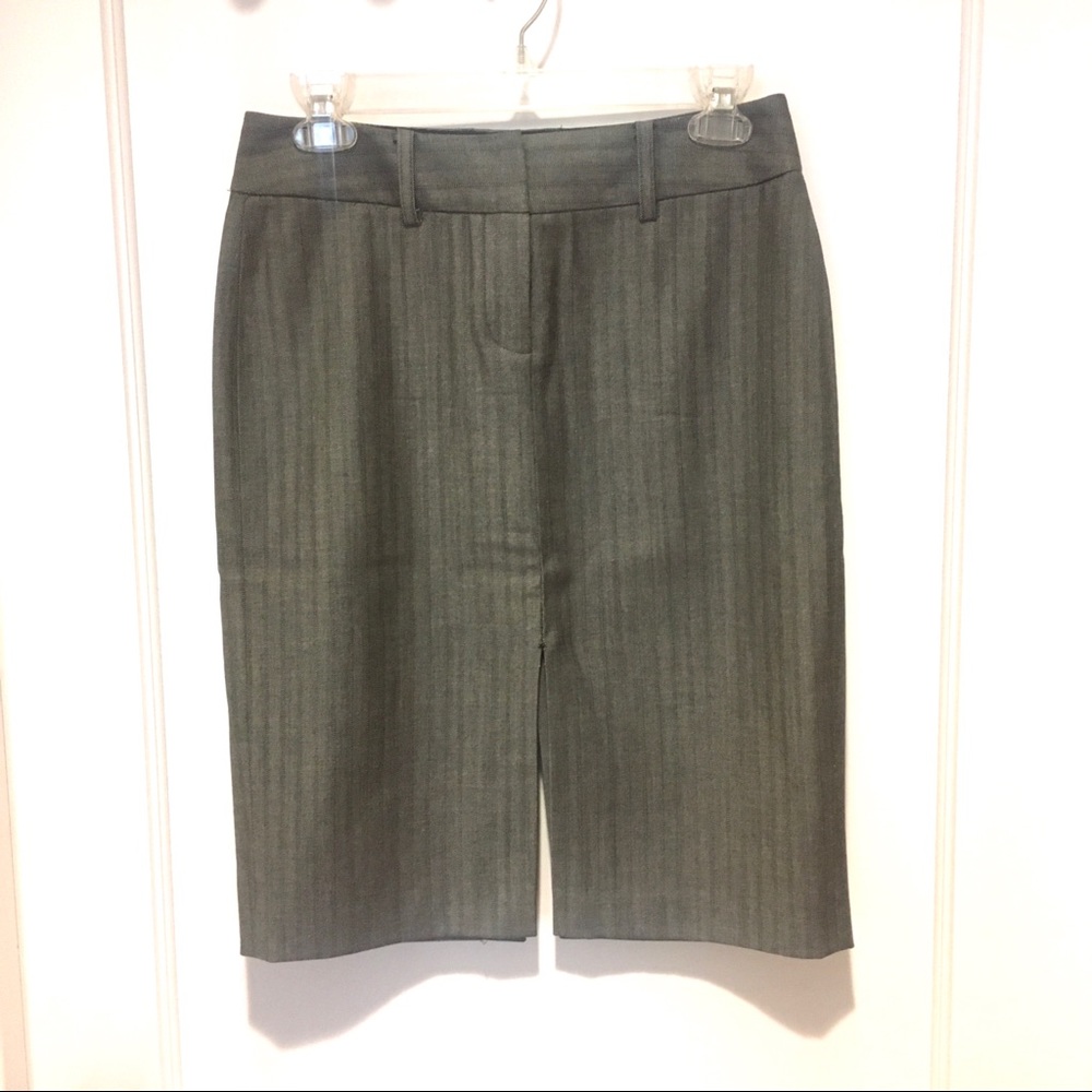 ⭐️ Express Classic Stretch Gray Pencil Skirt 2